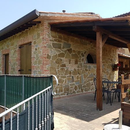 Il Borgo Sul Lago Monte del Lago Extérieur photo