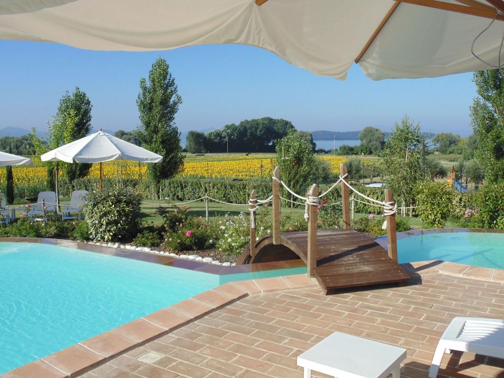 Il Borgo Sul Lago Monte del Lago Extérieur photo