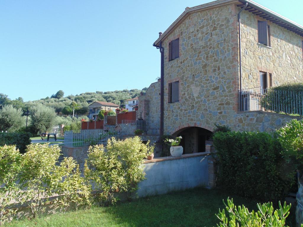 Il Borgo Sul Lago Monte del Lago Extérieur photo